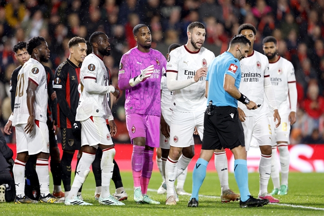 Ảnh bài viết Bournemouth đè bẹp AC Milan trong ngày Maignan hóa tội đồ