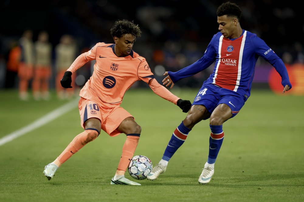 PSG đang khá hưng phấn sau trận thắng Barca. Ảnh: EPA.