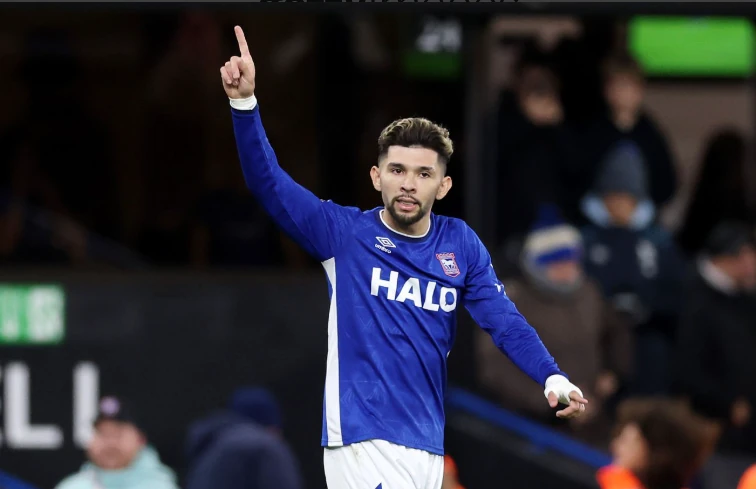 Julio Enciso lập công cho Ipswich Town. Ảnh: Julian Finney/Getty Images.