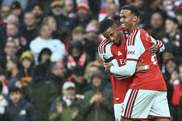 Ảnh bài viết Hạ Everton 2-0, Arsenal san bằng điểm số với Man City