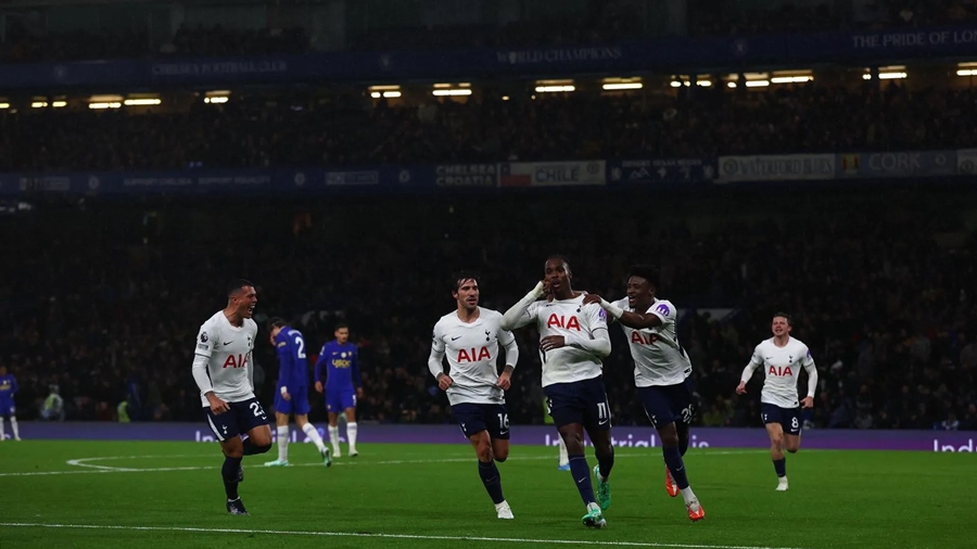 Ảnh bài viết Phản lưới và thẻ đỏ, Chelsea gục ngã trước Tottenham