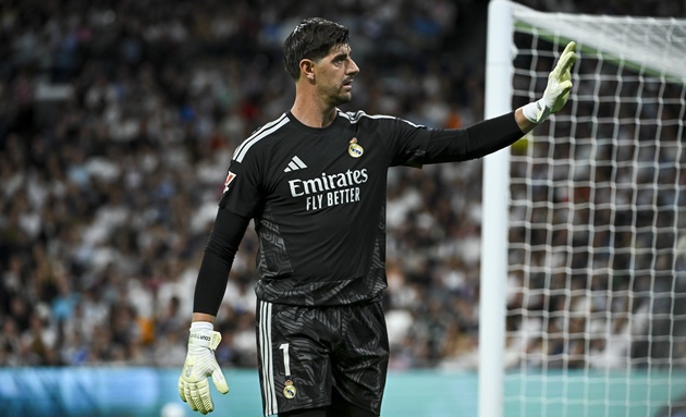 Courtois vẫn có thể dự trận El Clasico. (Ảnh: EPA Images)