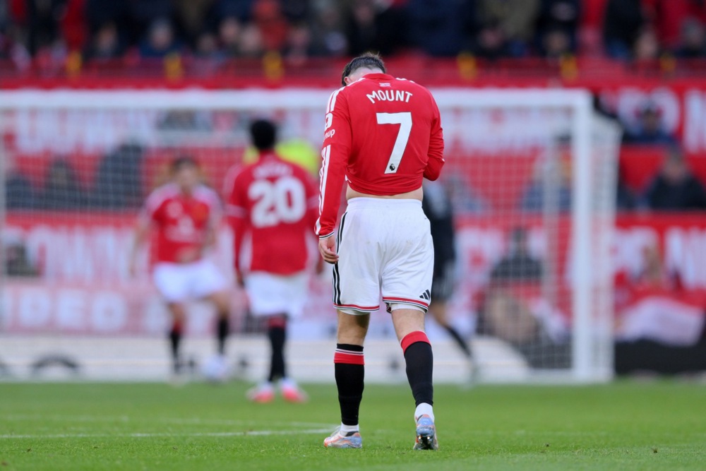 Mason Mount – 6,1 điểm: Gần như vô hình một cách đáng kinh ngạc khi xuất phát bên cánh trái. Ảnh: EPA.