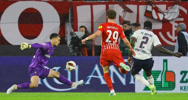 Ảnh bài viết Hạ Freiburg 3-1, Bayern chiếm đỉnh bảng trước thềm Der Klassiker