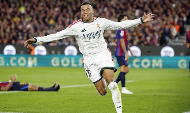 Ảnh bài viết Mbappe lập cú đúp hạ Barca, chạm mốc 100 bàn ở Real