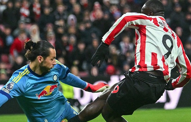 Ảnh bài viết Tỏa sáng trước Sunderland, Trafford đe dọa vị trí của Pickford