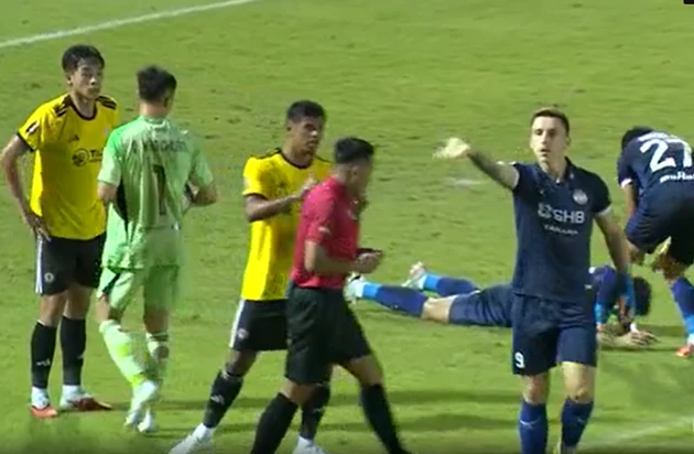 Ảnh bài viết Hà Nội FC phẫn nộ trọng tài sau trận thua Đà Nẵng