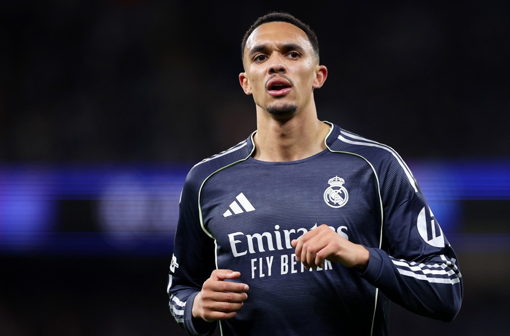 Ảnh bài viết Mourinho hắt hủi, Real sẵn sàng bán Alexander-Arnold