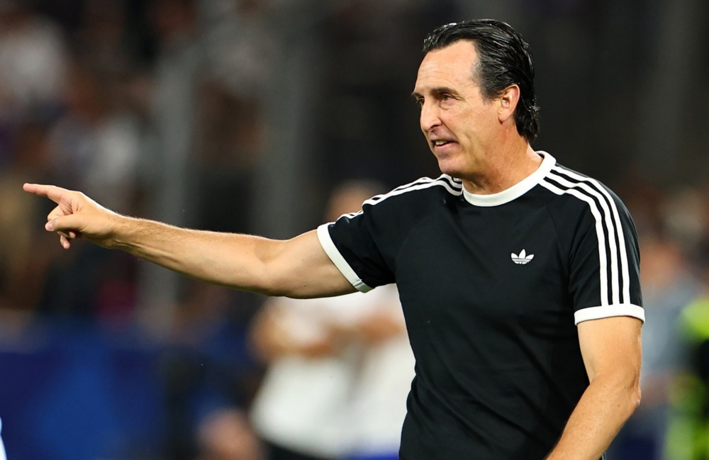 Ảnh bài viết Ví Emery như Sir Alex, Carragher giục MU chiêu mộ thay Carrick