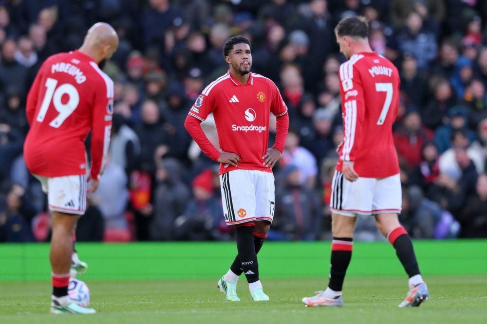 Ảnh bài viết Chuyên gia chỉ đích danh cách giải cứu Man Utd
