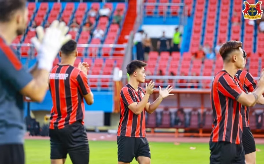 Ảnh bài viết Quốc Việt và Thành Trung chấn thương, HLV Kim Sang-sik đau đầu