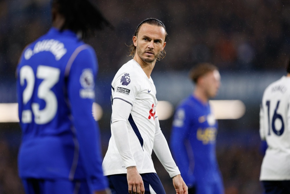 Khả năng di chuyển linh hoạt của Maddison là chìa khóa giúp Tottenham giành 3 điểm. Ảnh: EPA.