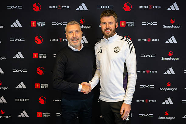 Jason Wilcox có thể rời Manchester United cùng Michael Carrick. Ảnh: Ash Donelon/Getty Images