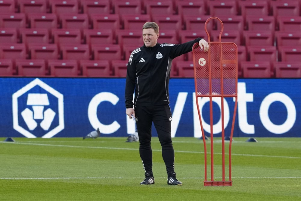 Howe kh&ocirc;ng thực sự ph&ugrave; hợp với Man Utd. Ảnh: EPA IMAGES. 