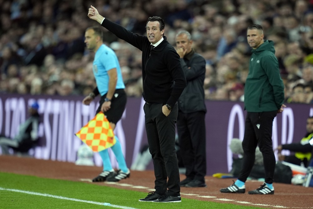 Ảnh bài viết Chê Carrick, Obi Mikel khuyên MU trao séc trắng cho Emery