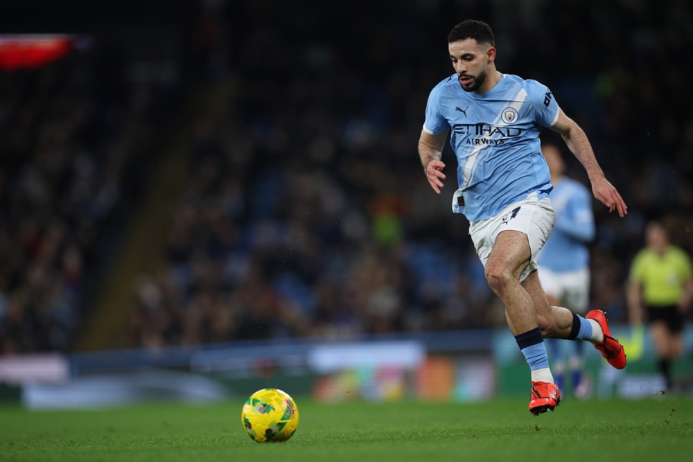Ảnh bài viết Bị Man City ngó lơ, Ait-Nouri cởi mở với việc đến MU