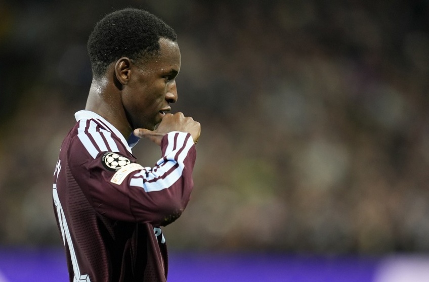 Ảnh bài viết Gary Neville cùng Ian Wright khen ngợi Nicolas Jackson