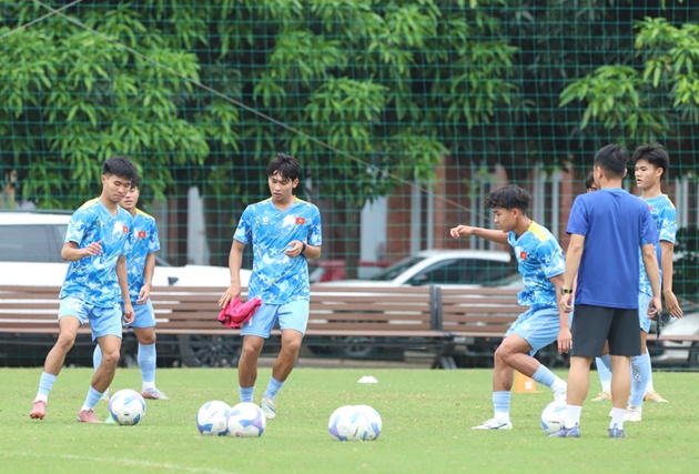 Ảnh bài viết 3 sao 16 tuổi vượt cấp lên U19 Việt Nam dự Panda Cup