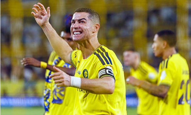 Ảnh bài viết Ronaldo lập hat-trick thứ 67, chạm mốc 985 bàn thắng