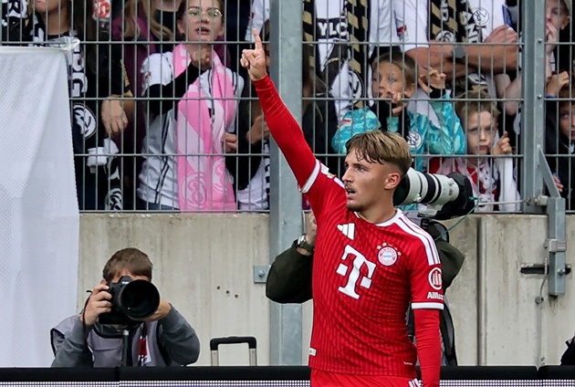 Lennart Karl là viên ngọc thô đầy tiềm năng của Bayern. Ảnh: EPA