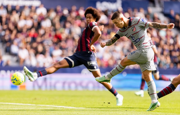 Grimaldo mở màn chiến thắng của Atletico. (Ảnh: X Atletico Madrid)