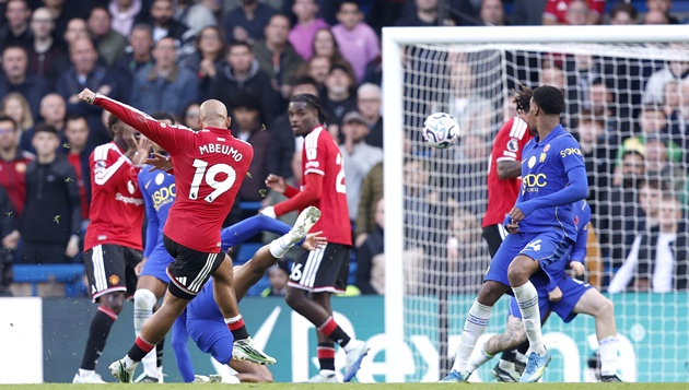 Ảnh bài viết Ném đi 45 phút hay nhất mùa, Man Utd cay đắng gục ngã