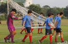 U19 Hàn Quốc tập cho có lệ, HLV An Ik Soo “bẫy” việt vị phóng viên