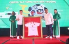 Quang Hải đấu giá áo ĐTQG, ủng hộ quỹ thiện nguyện tại Cần Thơ