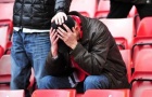 CĐV MU bỏ về khi đội nhà thua Man City 0-4