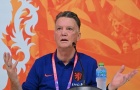 Van Gaal giải thích việc trao số áo lạ ở tuyển Hà Lan