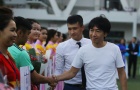 Chùm ảnh: Công Vinh - Miura 'đỏ mắt' tuyển quân ở sân chơi sinh viên