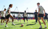 Chưa vội trở về Anh, Man Utd tổ chức buổi tập ngay tại Munich