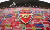 Vì sao Arsenal không được sử dụng tên sân Emirates khi thắng PSV 4-0?