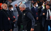 Khoảnh khắc bật khóc nức nở gây xúc động của Jose Mourinho
