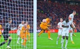 Gakpo kiến tạo cho Van Dijk; Hazard lại chấn thương