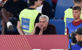 Mourinho khuyên học trò ăn vạ như chú hề