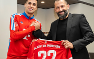 Sếp lớn Bayern tiết lộ chữ ký trong mơ