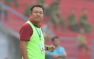 HLV Quảng Nam không khiếu nại trọng tài dù thua oan