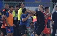 Bạo lực làm nhạt nhòa tấm HCV của bóng đá Indonesia, căn bệnh khó chữa