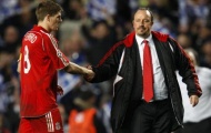 Hồi ức của Gerrard: Benitez tự làm nhục bản thân khi chơi ‘tâm lí chiến’ với Sir Alex