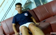 Bác sỹ ở Singapore đau đầu với chấn thương của Anh Khoa