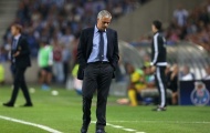Lăng kính: Mourinho sợ hãi hay là… Mourinho xấu hổ