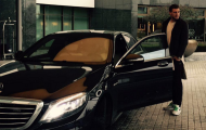 Bendtner bị phạt tiền vì đăng ảnh ôtô