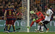 Rakitic tặng bàn thắng cho Valencia, Barca rơi tự do