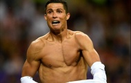 Ronaldo cởi áo khoe body, adidas nổi giận?