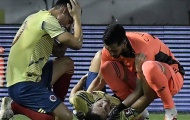 SỐC! Đồng đội chấn thương rợn người, James Rodriguez ôm đầu hốt hoảng
