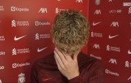 Sao Liverpool rơi nước mắt trong buổi phỏng vấn