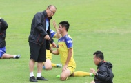 Hai tuyển thủ ĐT Việt Nam đổ bệnh, thầy Park nhận tin không vui trước đại chiến Thái Lan