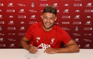 CHÍNH THỨC: Liverpool ký hợp đồng mới với 'đôi chân pha lê' 35 triệu bảng 