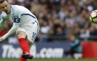 Wayne Rooney bị cầu thủ Malta xỏ háng